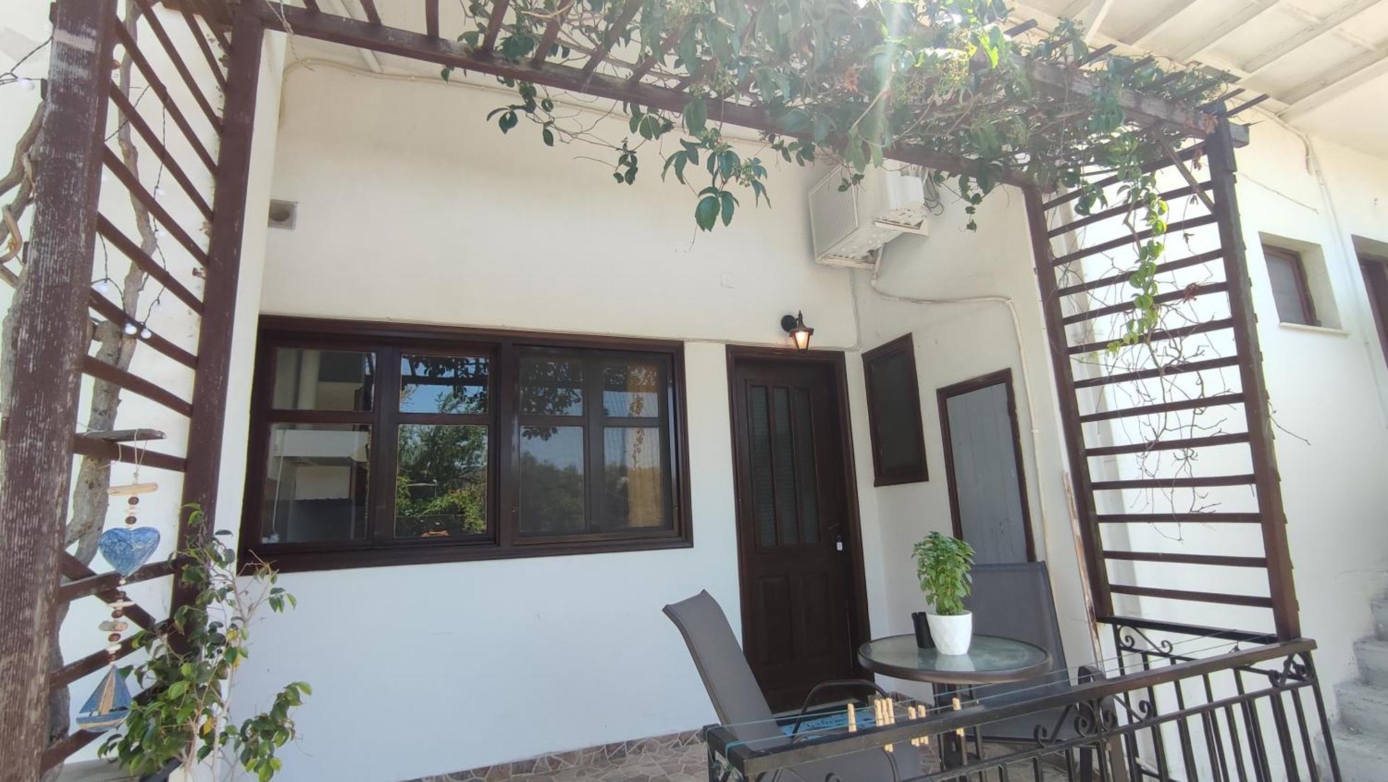 Petralonia Apartment Mytilene Ngoại thất bức ảnh