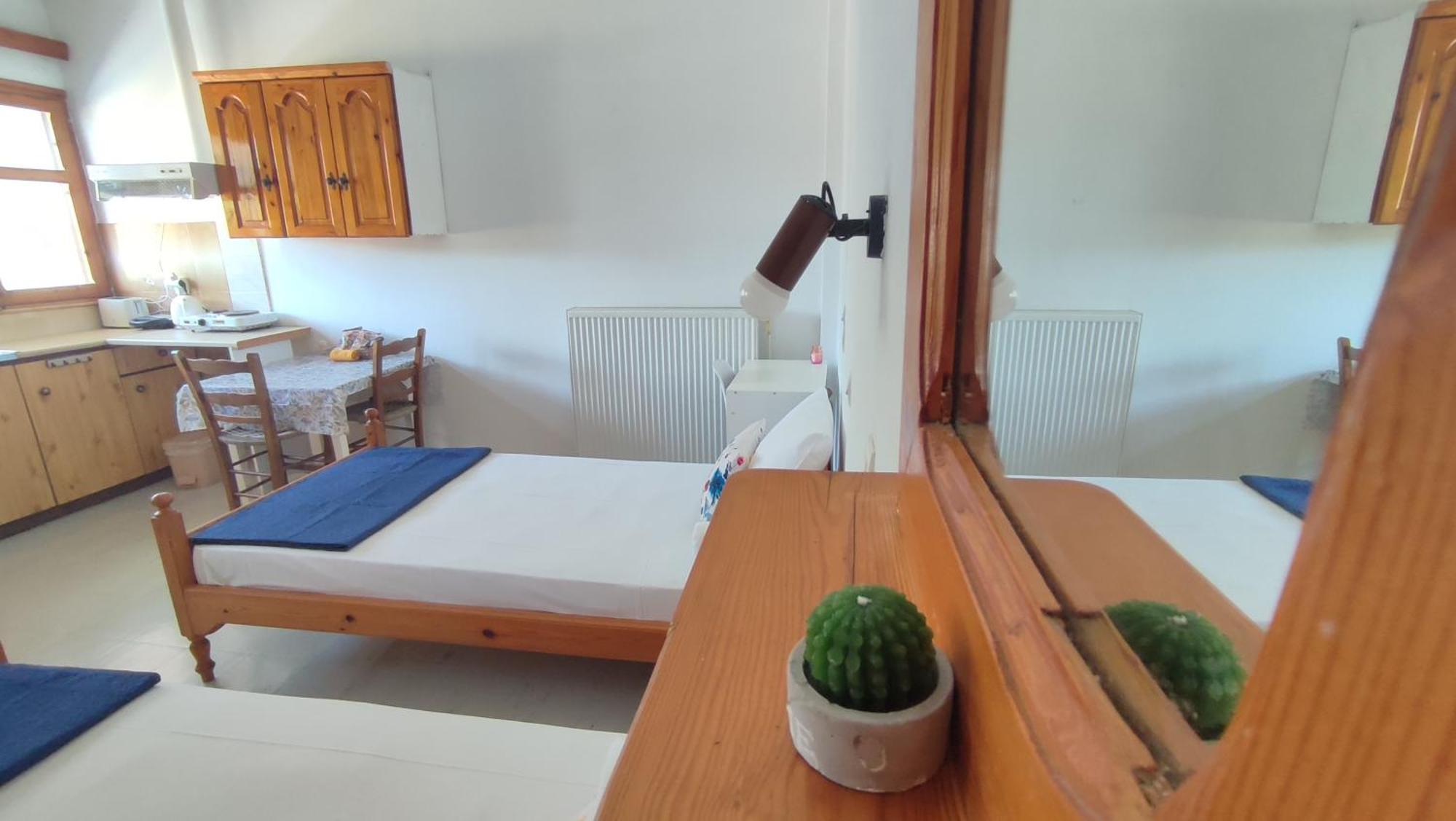 Petralonia Apartment Mytilene Ngoại thất bức ảnh