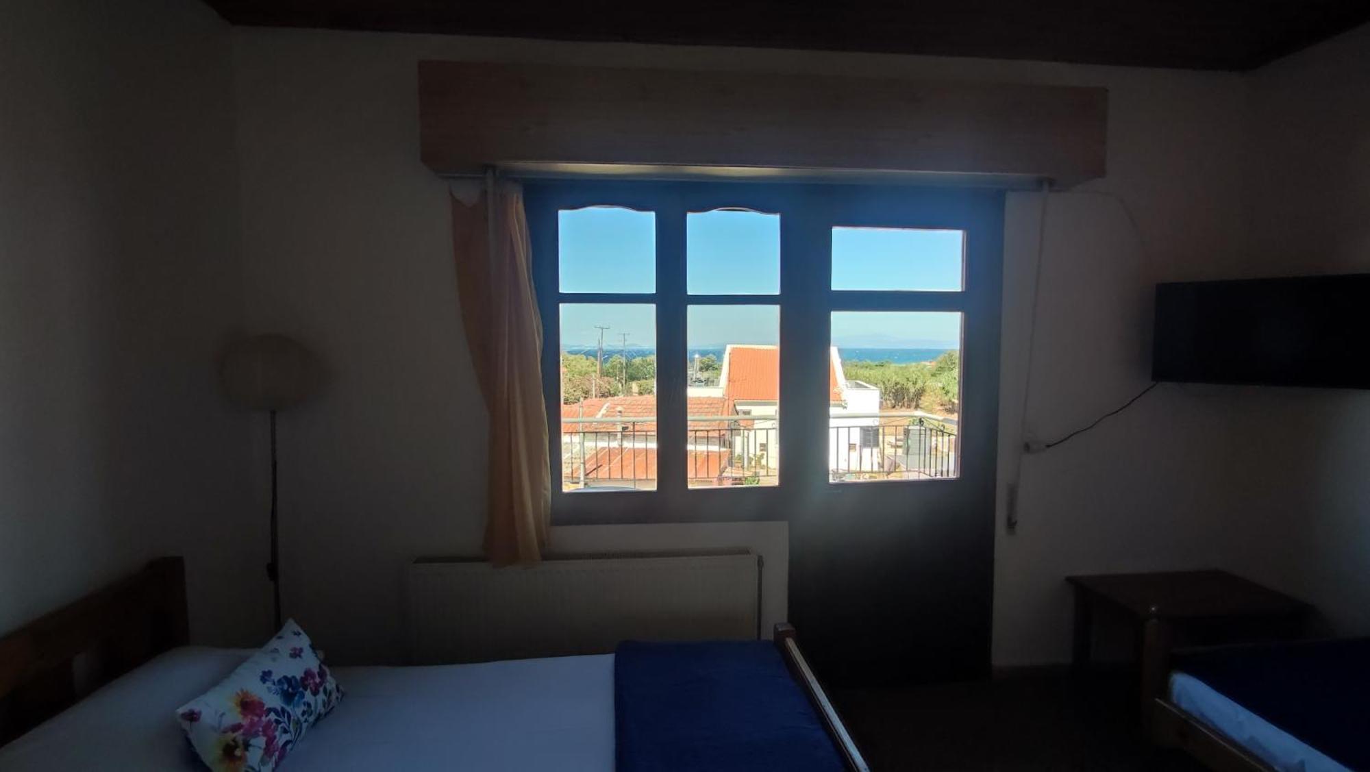 Petralonia Apartment Mytilene Ngoại thất bức ảnh