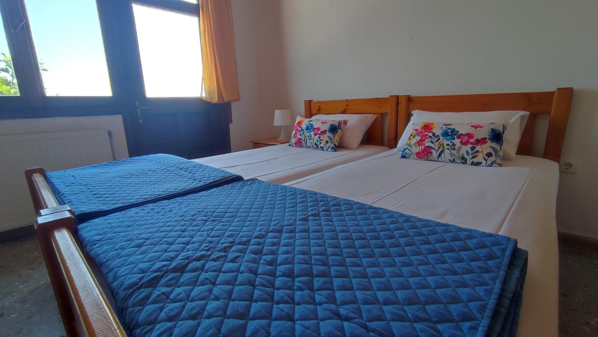 Petralonia Apartment Mytilene Ngoại thất bức ảnh