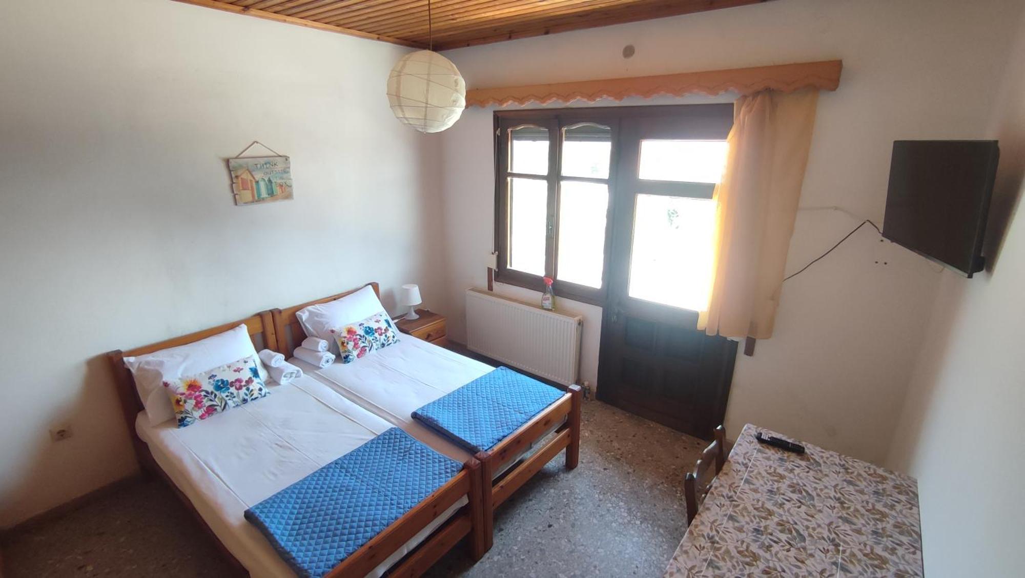 Petralonia Apartment Mytilene Ngoại thất bức ảnh